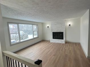 7 Sherburn Ln #A, Falmouth, ME 04105