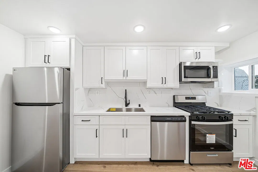 Studio, 1.0 bath, 500 sqft, $1,995 — Photo 4