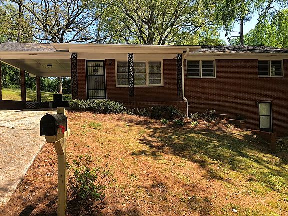 2nd image of 219 Dogwood Ave