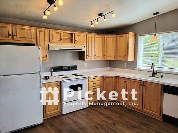2nd image of 6709 Tracyton Blvd NW