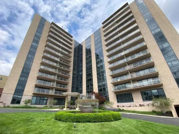 4545 Wornall Rd APT 603, Kansas City, MO 64111