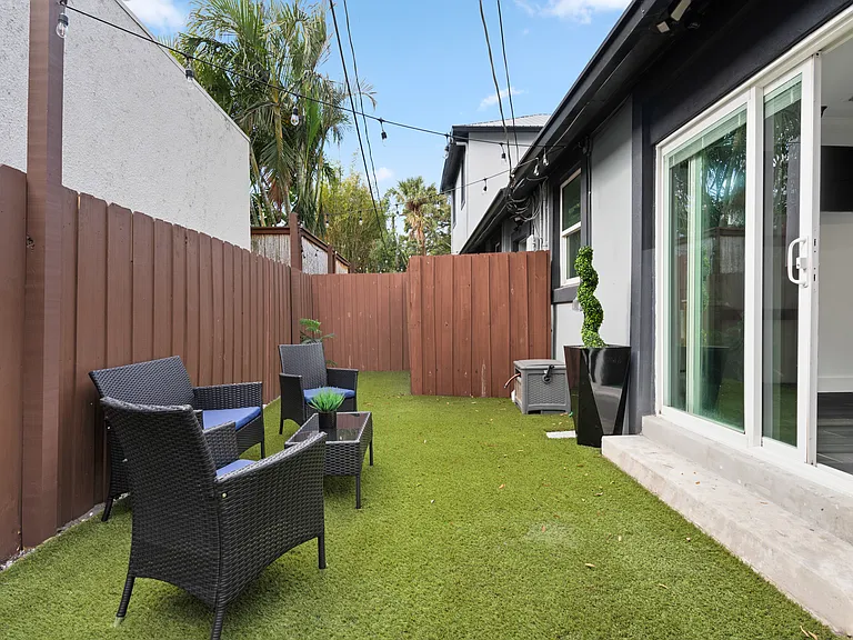 2608 W Swann Ave — Photo 11