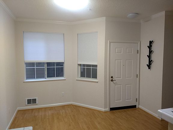 4th image of 250 Santa Fe Ter APT 104