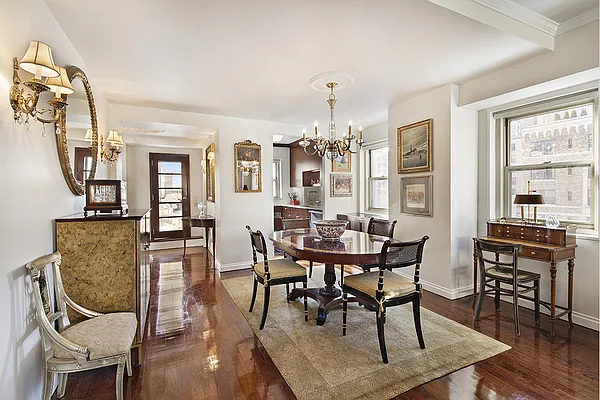 Sold by Stribling | media 14