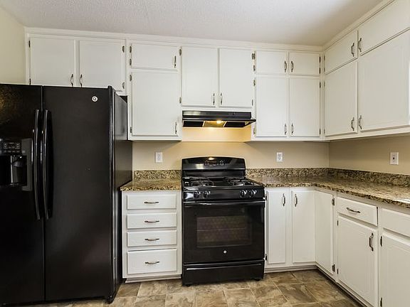 5th image of 2850 Crystal Brooke Ln
