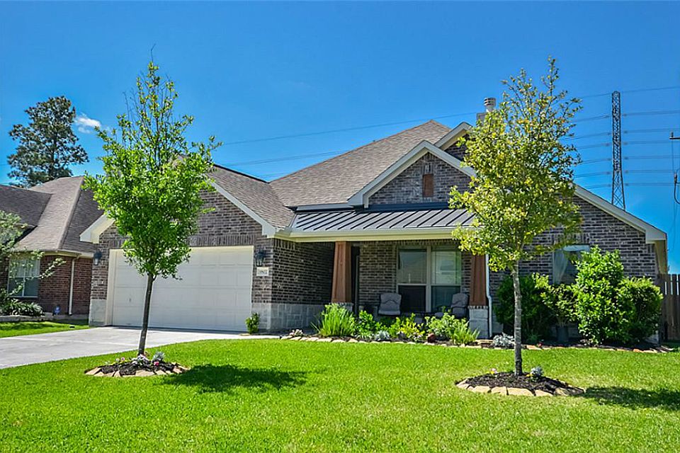 1st image of 9802 Edgewood Manor Ct