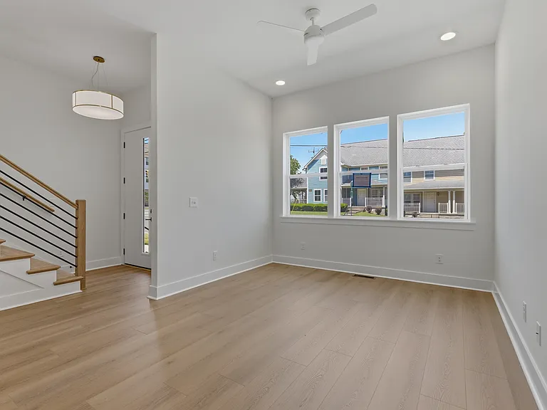 3965 Clifton Ave — Photo 7