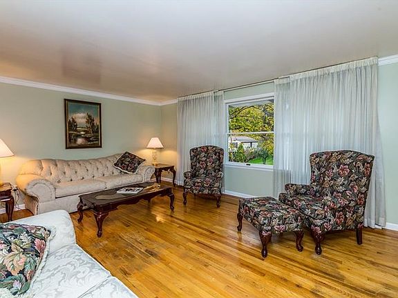 2nd image of 5965 Dashwood Dr