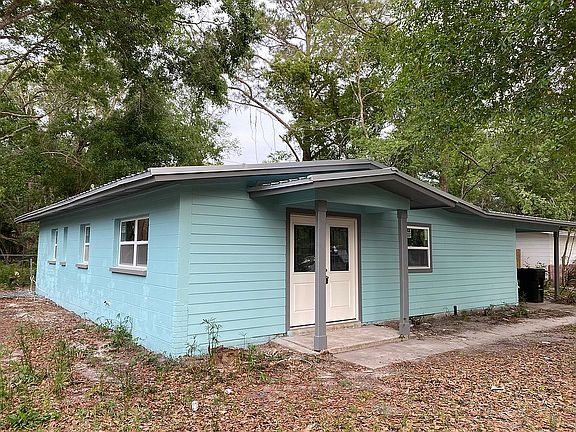 4th image of 2939 NE 17th Ter