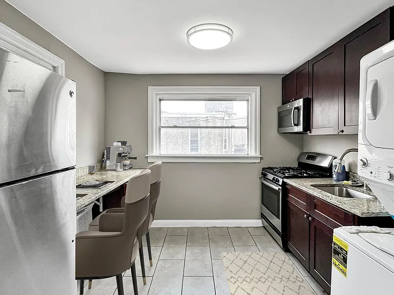 2127 Tasker St #B — Photo 4