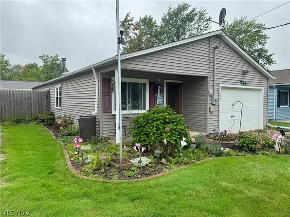 514 Carson Ave, Grand River, OH 44045