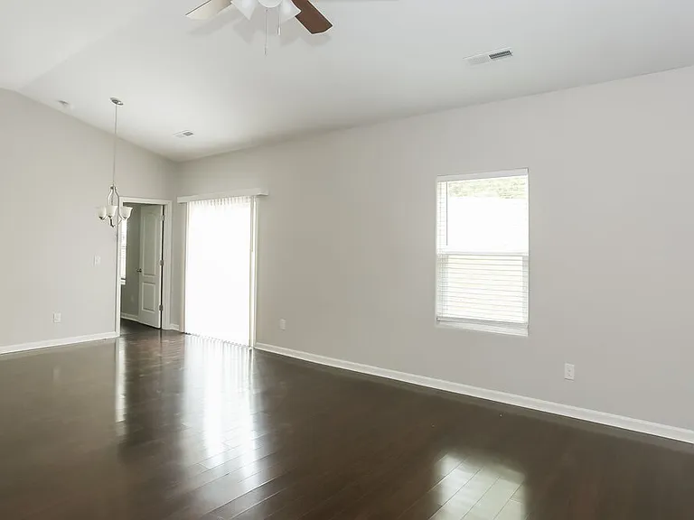 7609 Malden Park Dr — Photo 5