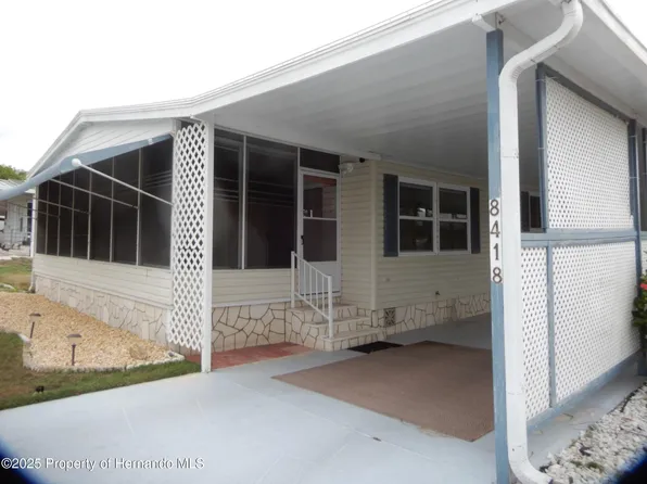 8418 Central Ave, Brooksville, FL 34613