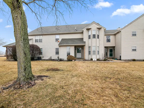 104 Chesterfield Ct #1, Bourbonnais, IL 60914