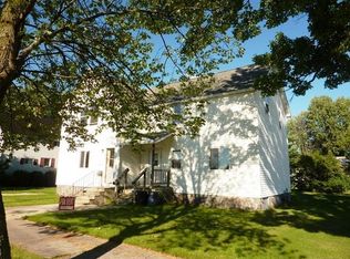 1622 Pernin St, Marinette, WI 54143