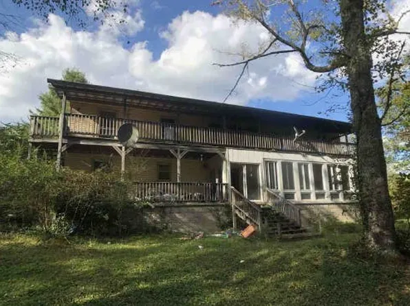 154 Kendra Ln, Pikeville, TN 37367