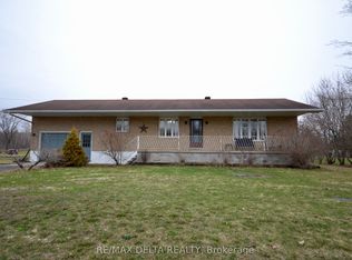 4001 Champlain St, Clarence Rockland, ON K0A1E0