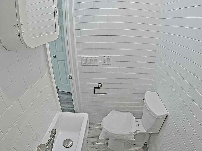 40-24 Aske St #2F — Photo 5