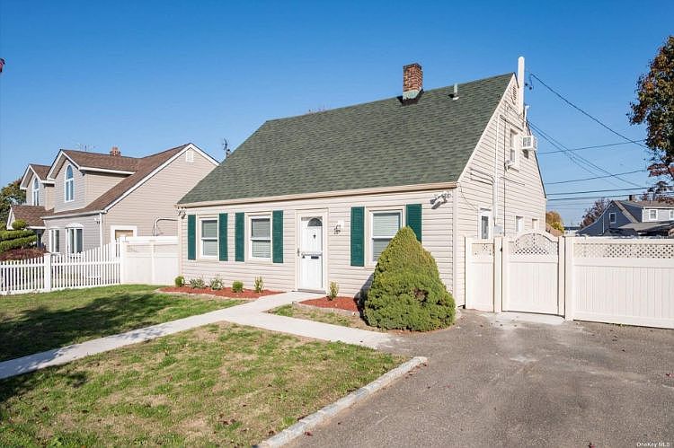 1st image of 49 Clay Ln