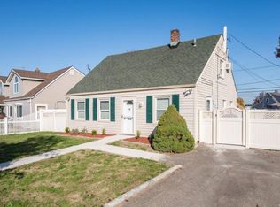 49 Clay Ln, Levittown, NY 11756