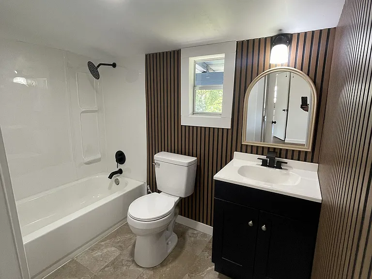 2715 Woodlawn Blvd — Photo 6