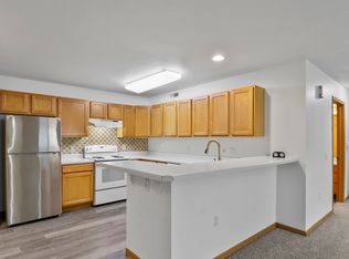 272 W Main St APT 2, Cambridge, WI 53523