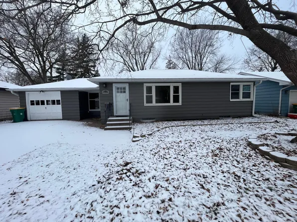 4833 Georgia Ave N, Crystal, MN 55428