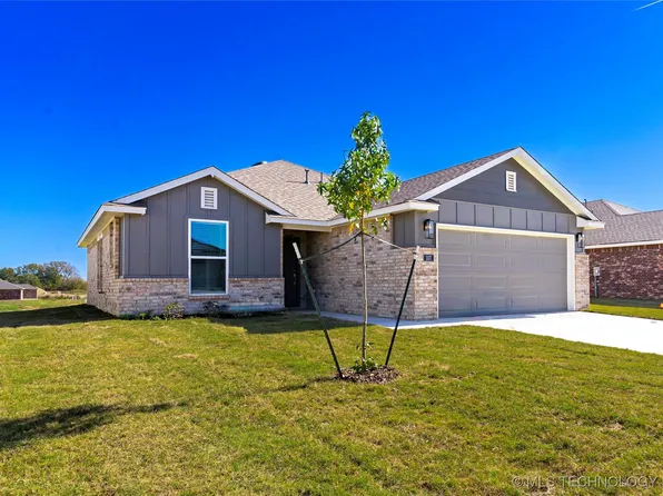 107 S 26th St, Collinsville, OK 74021