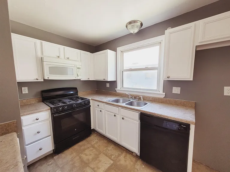 6041 Tracy Ave — Photo 8