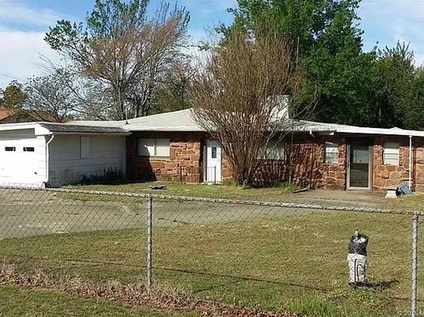 366 Main St, Eufaula, OK 74432