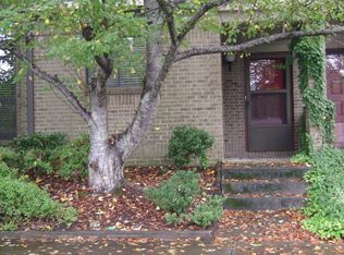 8037 Charter Oak Ln, Charlotte, NC