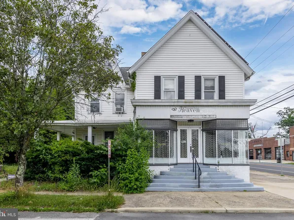 416 Raritan Ave, Atco, NJ 08004