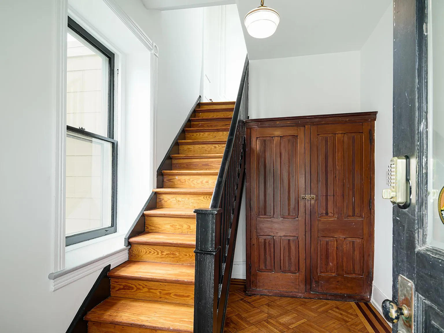 2 bed, 500 sqft, $2,000 — Photo 4