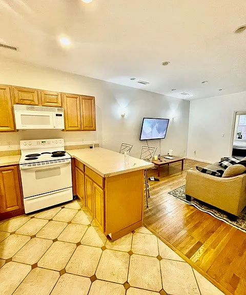 111 Salem St #1 — Photo 6