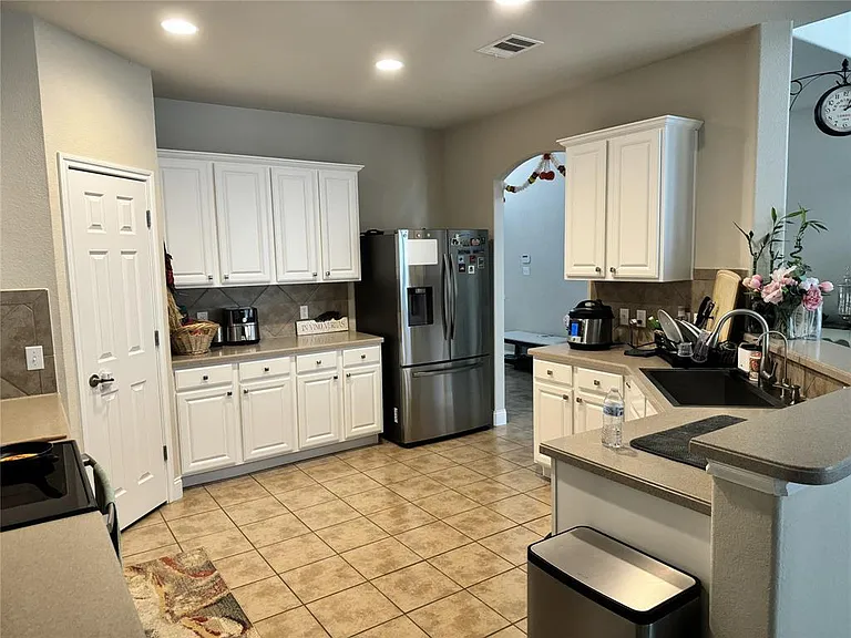19605 Cheyenne Valley Dr — Photo 2