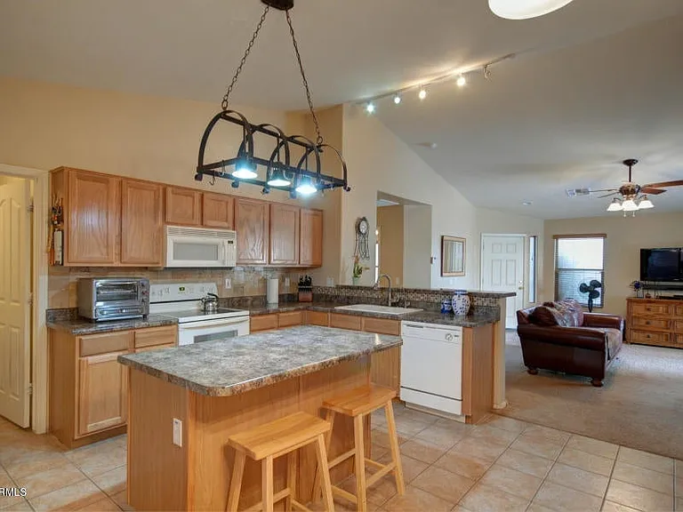 46149 W Guilder Ave — Photo 9