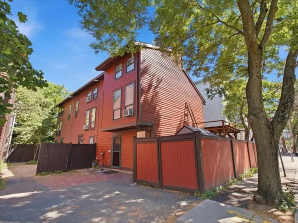 164 Pearl St #164, Cambridge, MA 02139