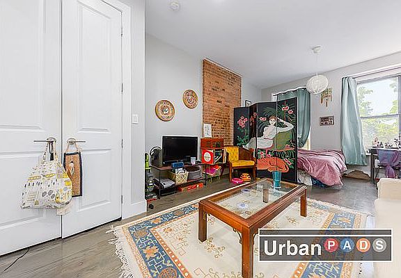 2nd image of 823 Hancock St #C3