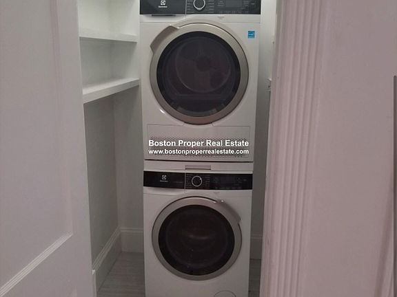 64 Hemenway #2 Boston - Fenway Unit Photo 3