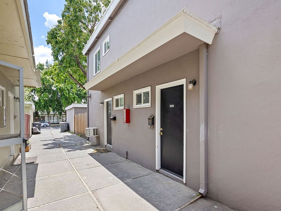 1st image of 1921-1927 E 8th St #706598334