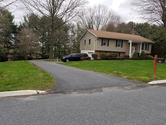 3rd image of 1407 Wabash Dr