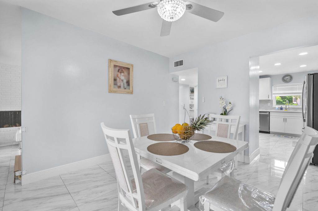 3119 N PALM AIRE Drive #3119, photo 6