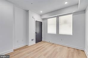 5th image of 1221 W Lehigh Ave #A