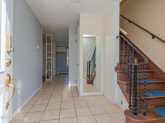 3rd image of 878 Green Valley Rd