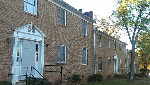2nd image of 4105 Conway Ave APT L