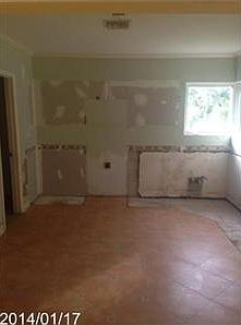 4th image of 11301 NW 20th Ct