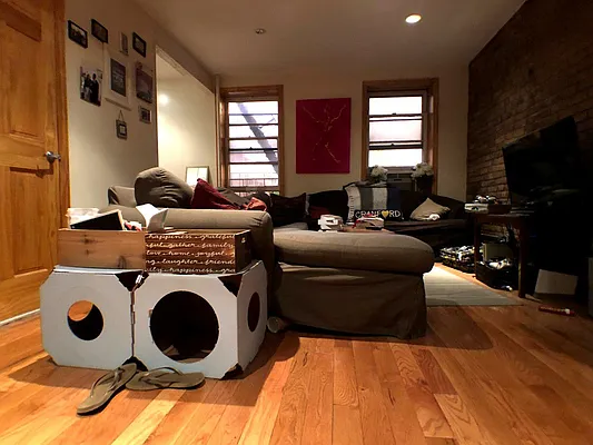 Rented by Level Group | media 5