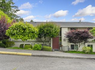 12022 SW King Arthur St APT B, Tigard, OR 97224