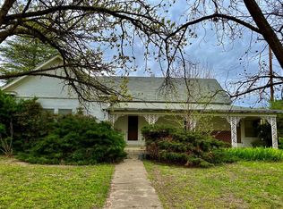 109 E Columbia St, Marfa, TX 79843