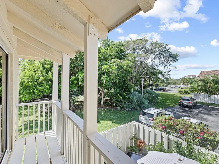 288 Seabreeze Cir — Photo 29